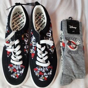 Disney Mickey Mouse Adult Shoe Black And White Mens Size 11.5 And Pack Of Socks